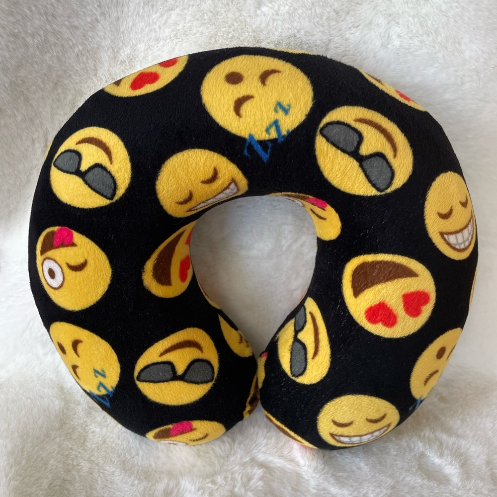 Good Condition EMOJI FACE MEMORY FOAM TRAVEL PILLOW. Case is washable.
